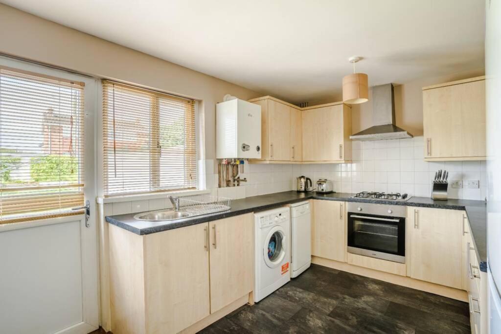 Off Road Parking, Smart Tv In Each Room! Swansea Buitenkant foto
