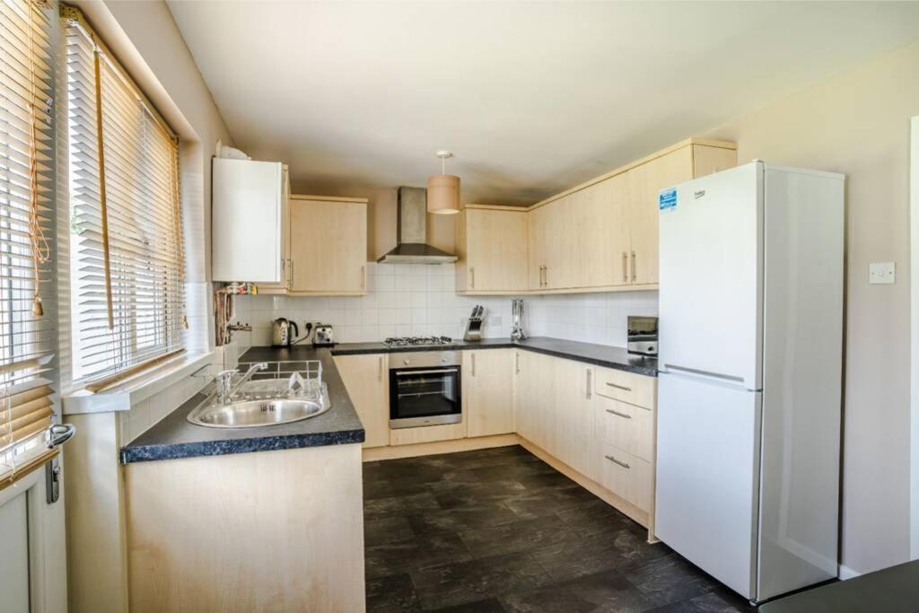 Off Road Parking, Smart Tv In Each Room! Swansea Buitenkant foto
